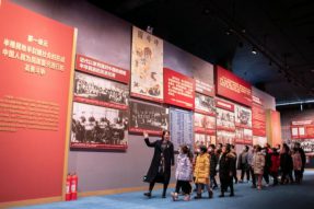 内蒙古展览馆“永远跟党走”小小宣讲员培训班开班
