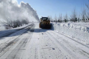 以雪为令 闻雪而动 锡林郭勒盟国省干线全线畅通