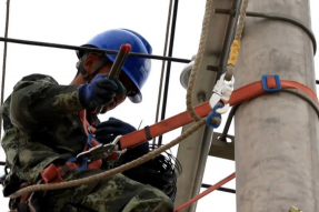 阿拉善：煤改电 蓝了天空 暖了民心